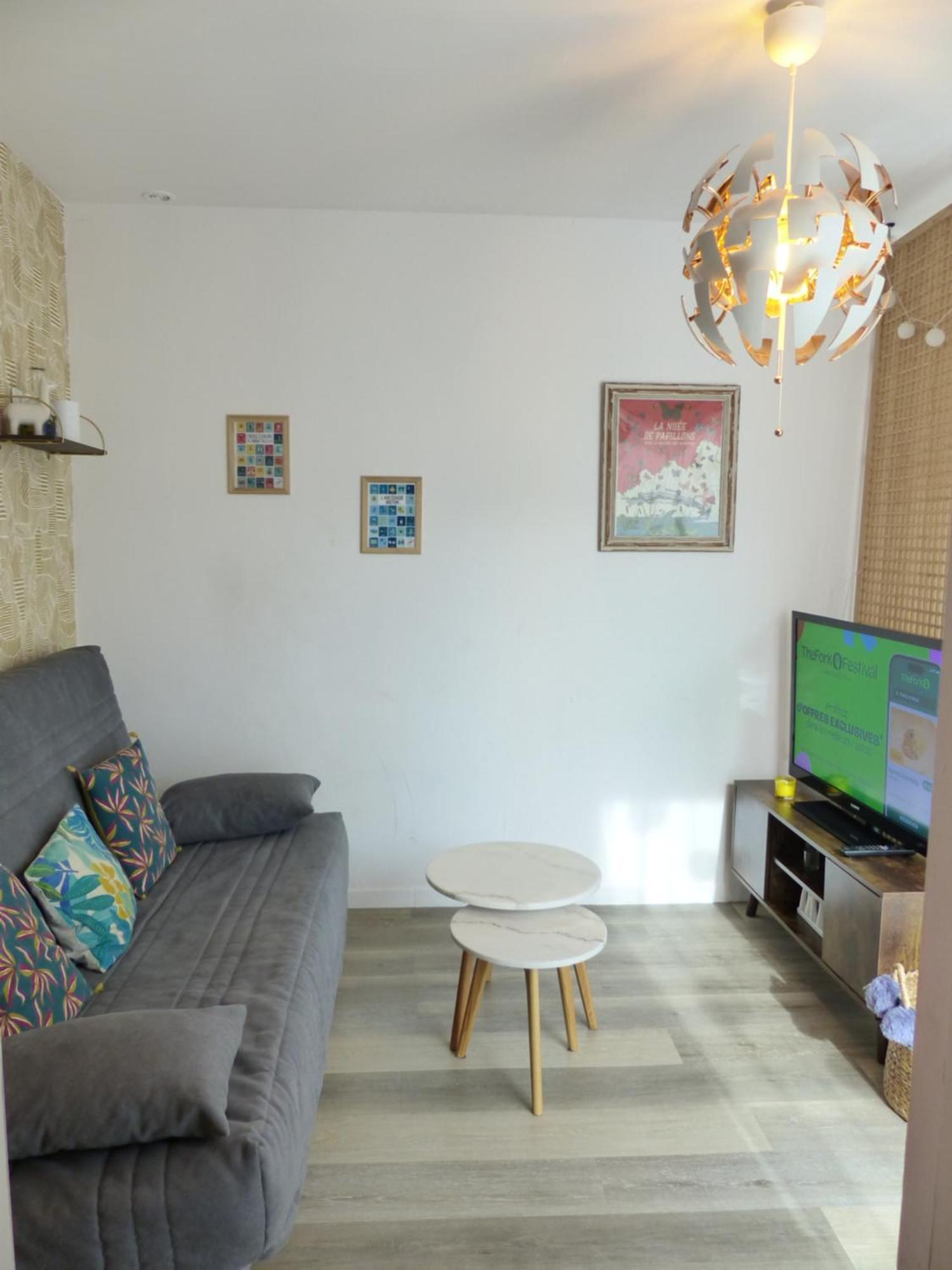 La Petite Maison Tahet, 2 Pers Avec Terrasse Basse-Indre Kültér fotó